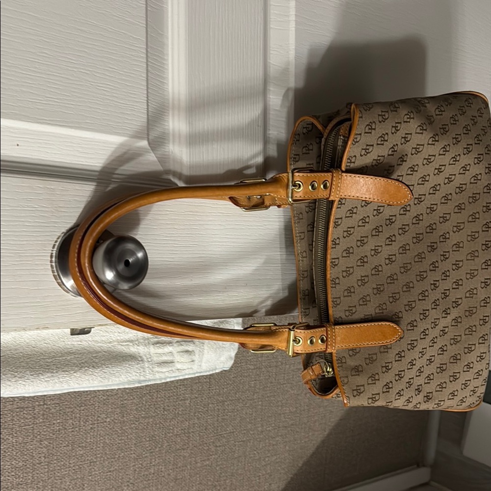 Stylish Brown Monogram Handbag - image 1